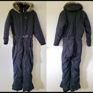 Obermeyer Daniella snow suit. Women’s size 8 black